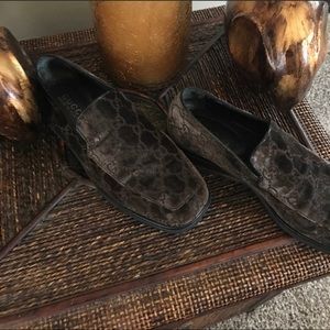 Authentic Gucci loafers
